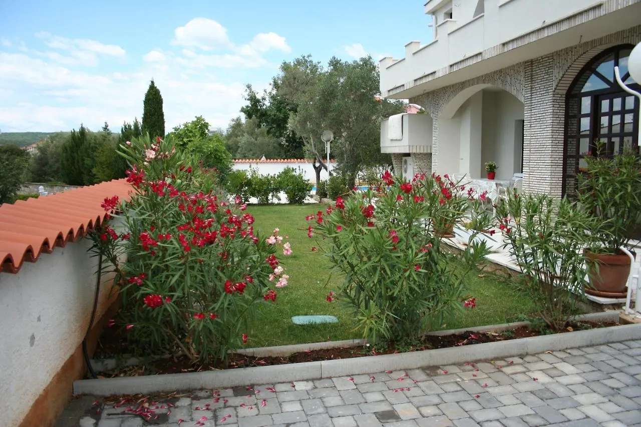 Apartment Tea With Private Pool Krk Town 0*,  Croatia