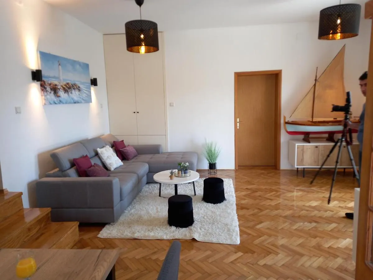 Apartment Tea With Private Pool Krk Town
