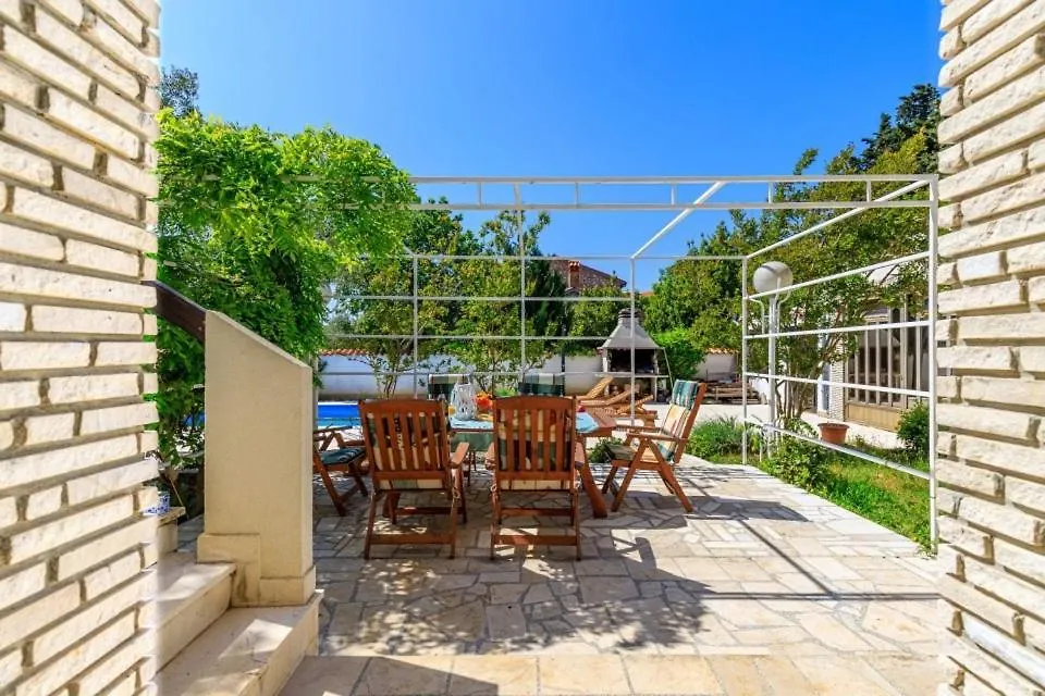 Apartment Tea With Private Pool Krk Town