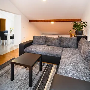  Appartamento Zdravka